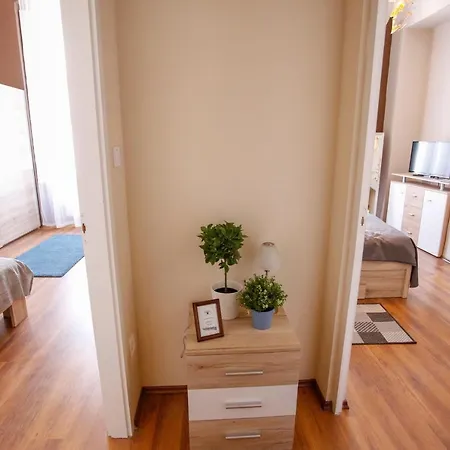 Апарт-отель Urania Apartmanhaz *