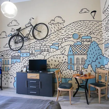 Urania Apartmanhaz 公寓式酒店 4*