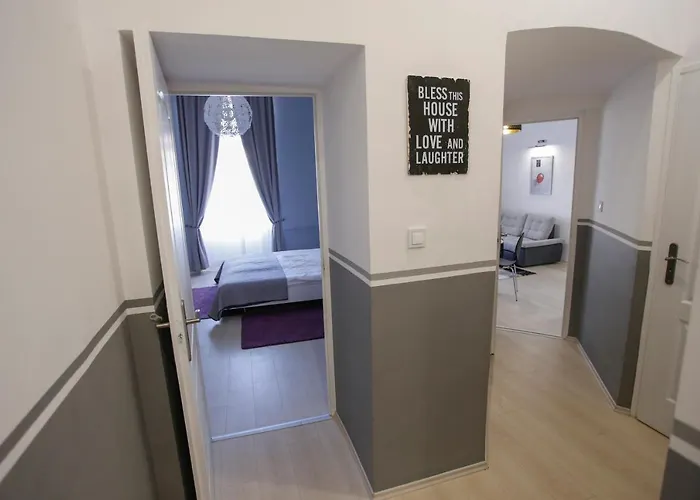 Urania Apartmanhaz 4*