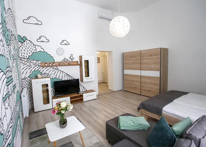 Urania Apartmanhaz Eger