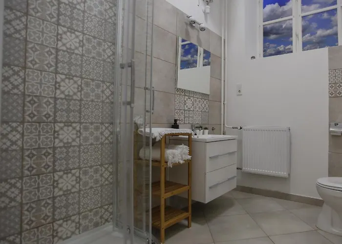 Urania Apartmanhaz Eger