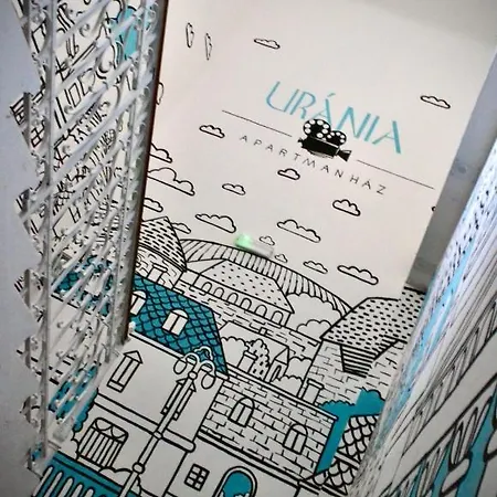 Urania Apartmanhaz 4* Eğri