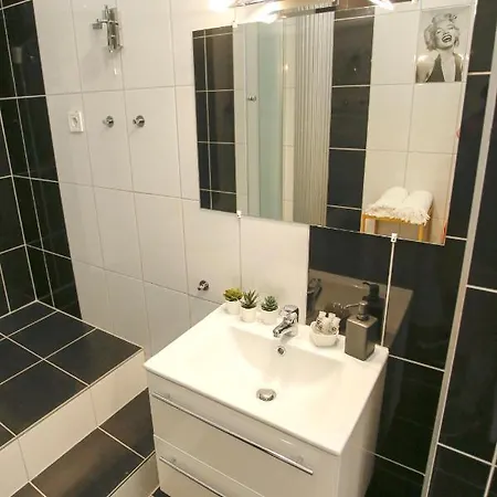 Apart-hotel Uránia 4*