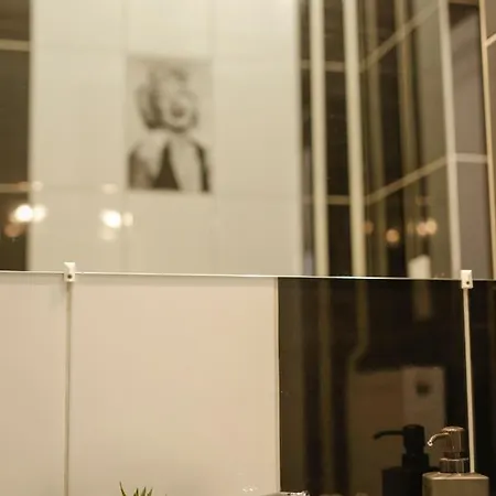 Urania Apartmanhaz Apart Otel Eğri