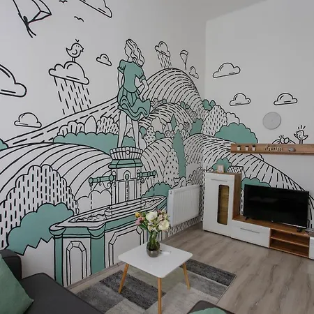 מלון דירות Urania Apartmanhaz 4*