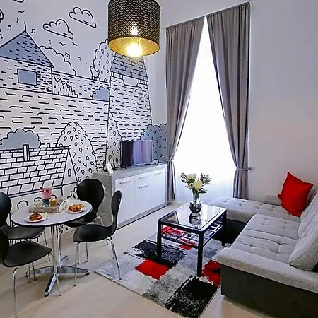 Uránia Apartahotel 4*