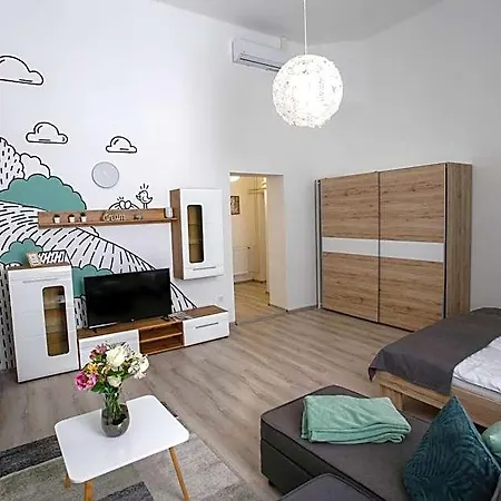 Apartahotel Uránia