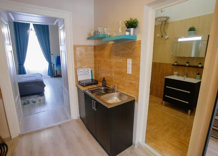 Urania Apartmanhaz Апарт-готель 4*