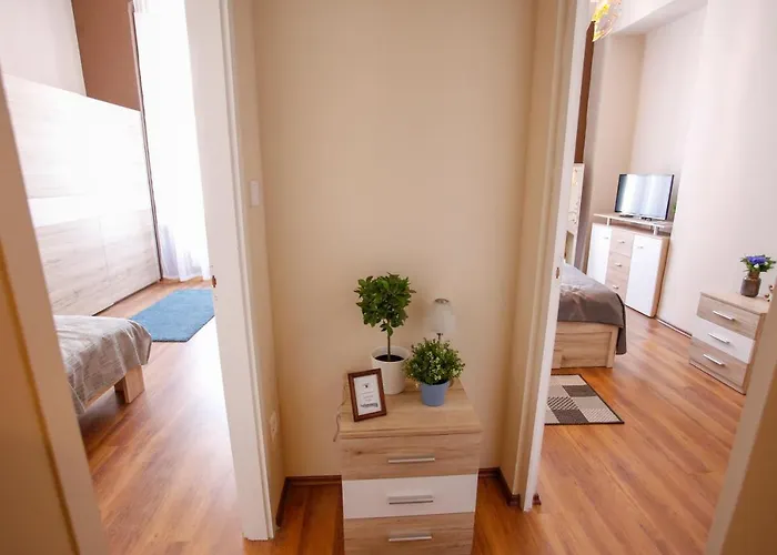 Апарт-готель Urania Apartmanhaz 4*