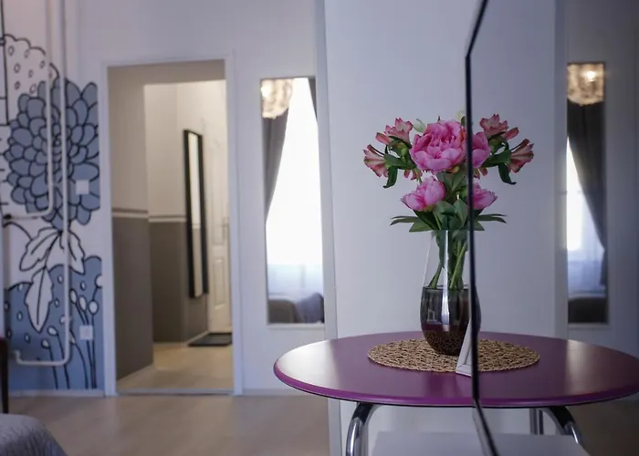 Апарт-готель Urania Apartmanhaz Еґер